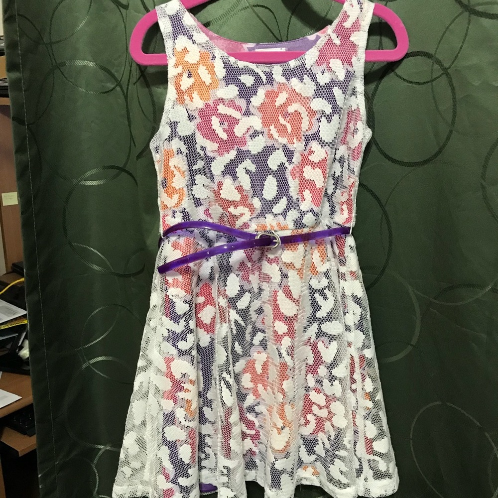 Girls dress